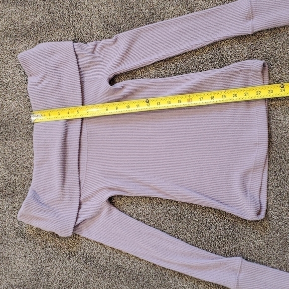 NWT Free Peple Off Shoulder Long Sleeve Tee Purple Smoke top sweater - Picture 6 of 9